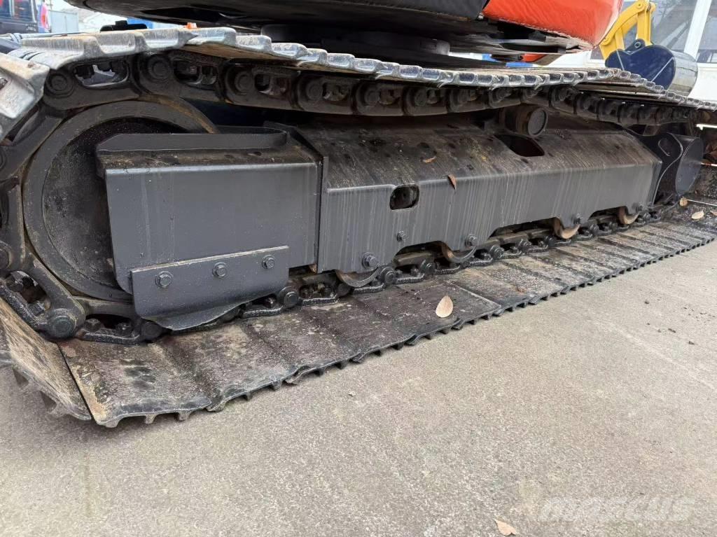 Kubota 163 Paletli ekskavatörler