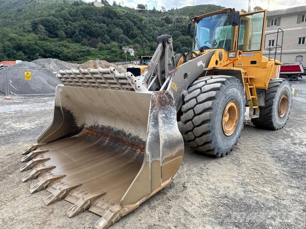 Volvo L 220 E Tekerlekli yükleyiciler