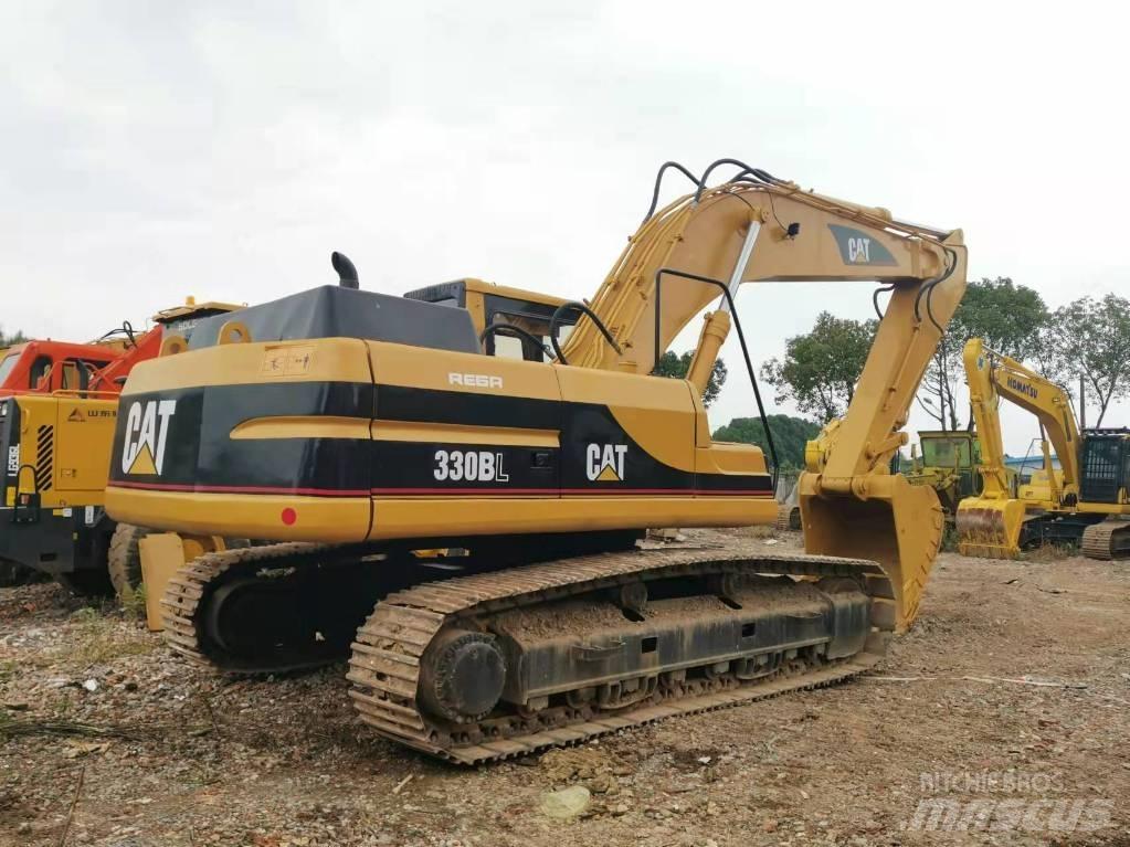 CAT 330BL Paletli ekskavatörler