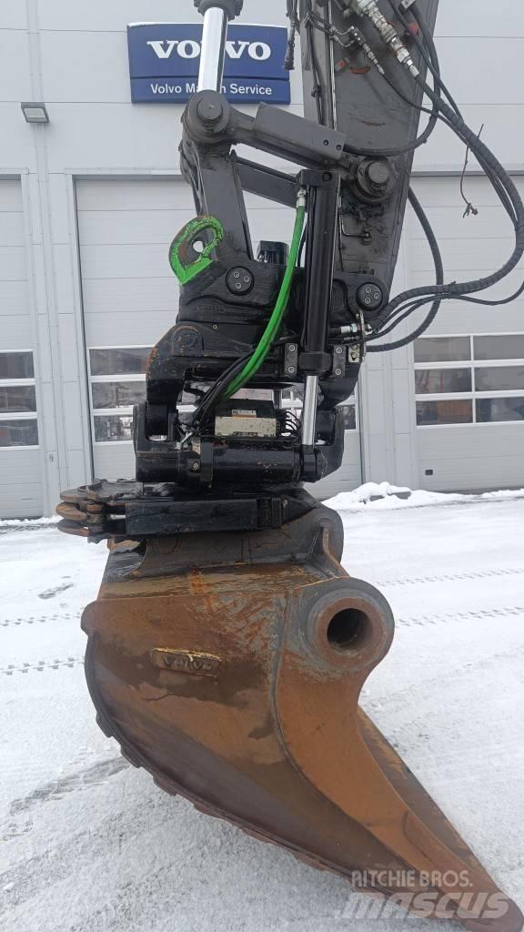 Volvo EC 300 EL Paletli ekskavatörler