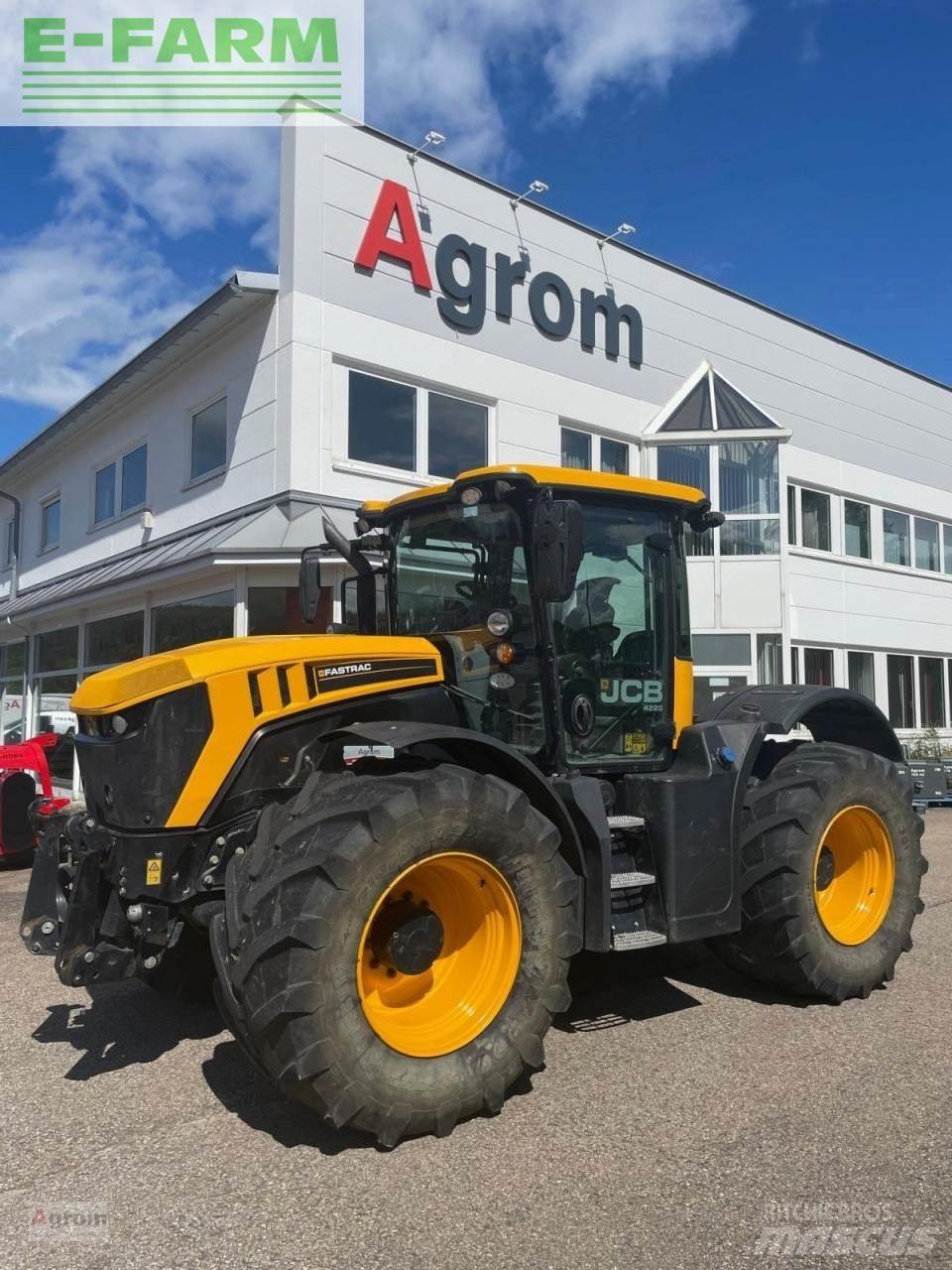 JCB fastrac 4220 Traktörler