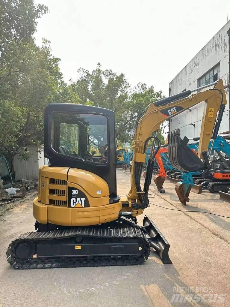 CAT 303 CR Mini ekskavatörler, 7 tona dek