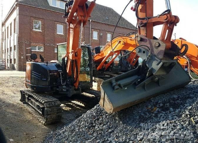 Hitachi ZX85USBLCN-6 Paletli ekskavatörler