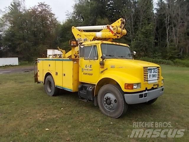 International 4900 Araç üzeri vinçler