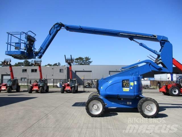 JLG 600 AJ (253) Kompakt kendinden tahrikli personel platformları