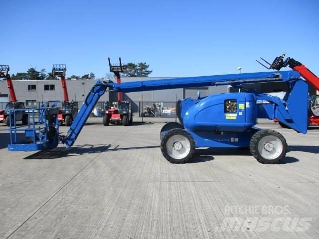 JLG 600 AJ (253) Kompakt kendinden tahrikli personel platformları