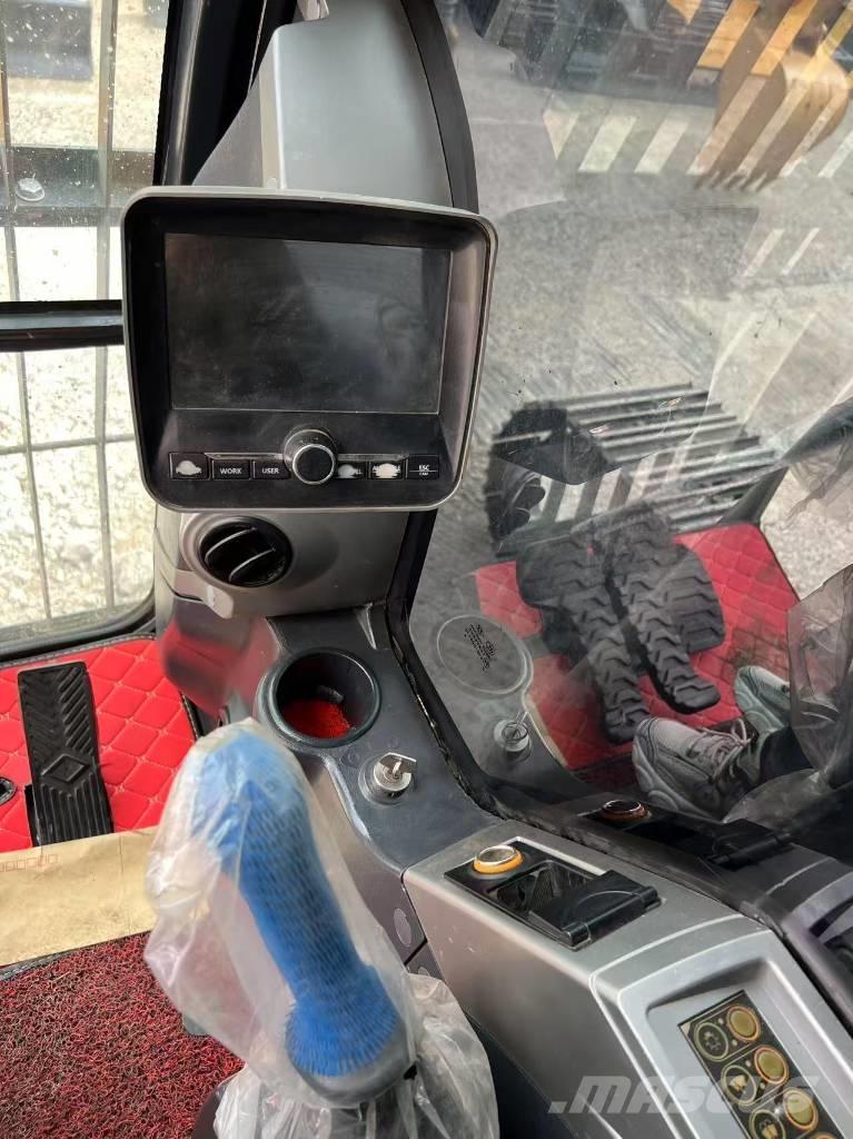 Hyundai R305LC-9T Paletli ekskavatörler