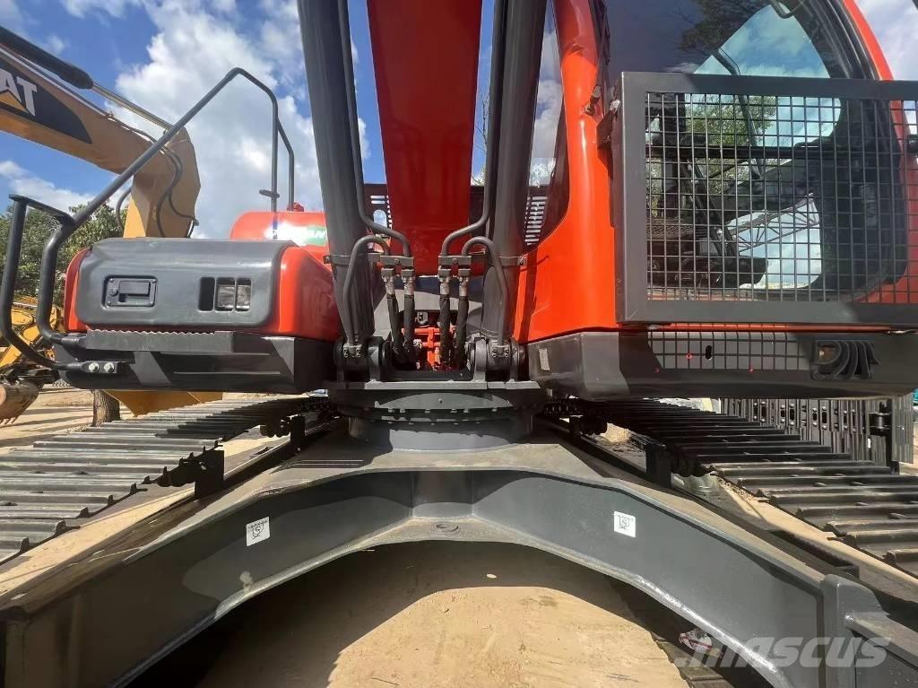Doosan DX225LC-9C Paletli ekskavatörler