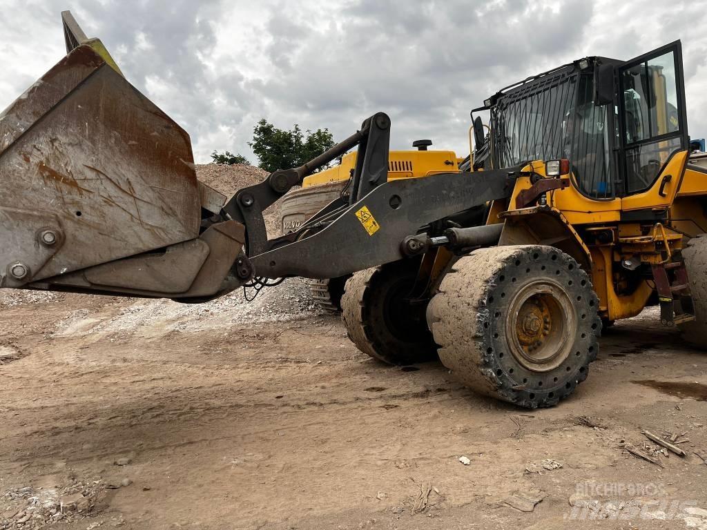 Volvo L 120 F Tekerlekli yükleyiciler