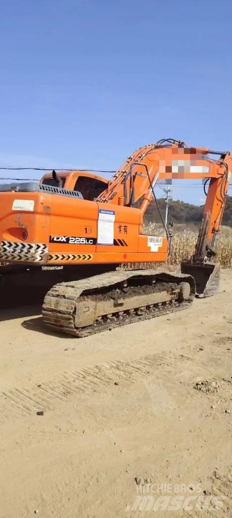 Doosan DX 225LC Paletli ekskavatörler