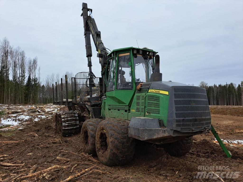 John Deere 1210 G Tomruk yükleyici traktörler