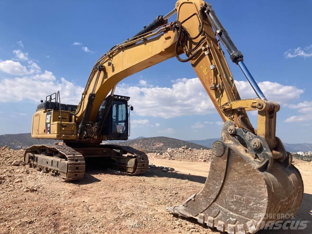 CAT 352 F Paletli ekskavatörler