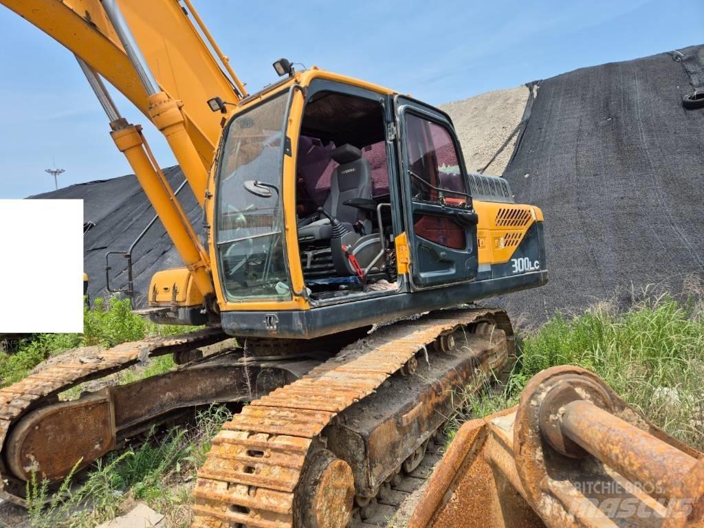 Hyundai Robex 300 LC Paletli ekskavatörler