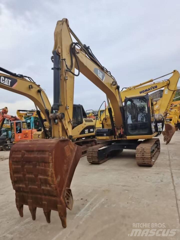 CAT 313 D Paletli ekskavatörler