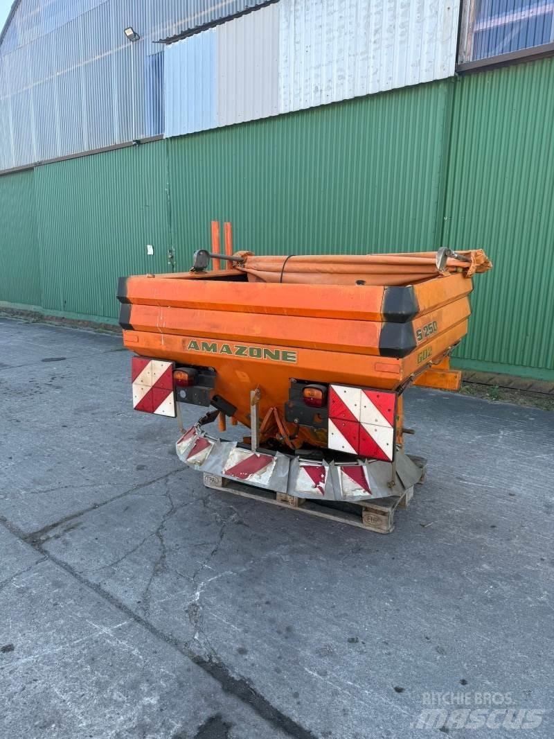 Amazone ZA XS Kum ve tuz serpiciler