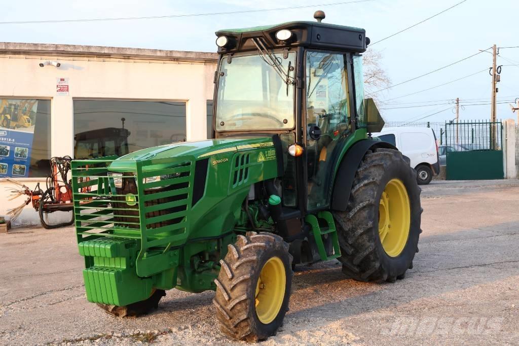 John Deere 5090 GN Traktörler
