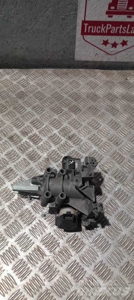 MAN TGA   81255016035 Kabinler