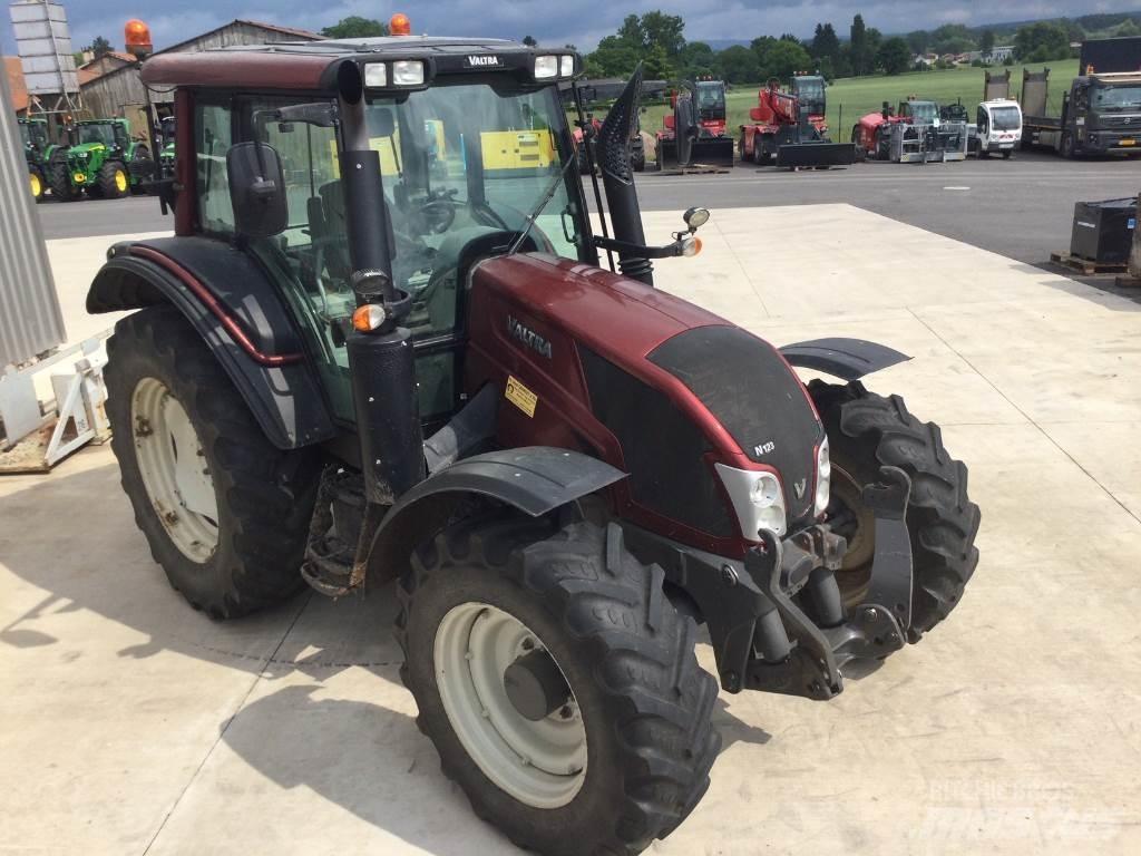 Valtra N123 Traktörler