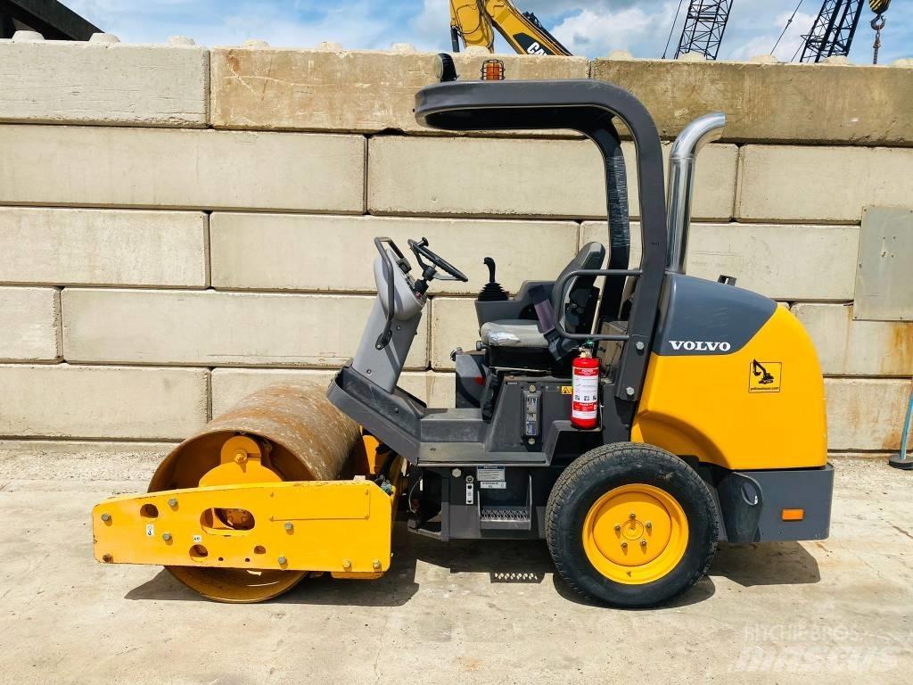 Volvo sd25 Tek tamburlu silindirler