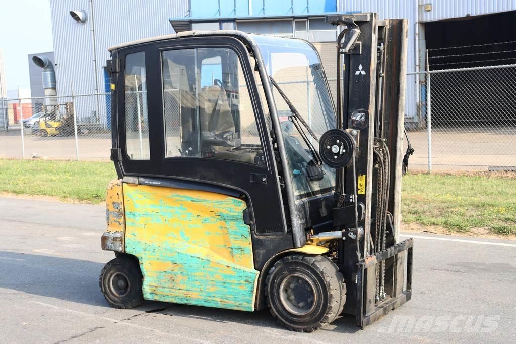 Mitsubishi FB35N Elektrikli forkliftler