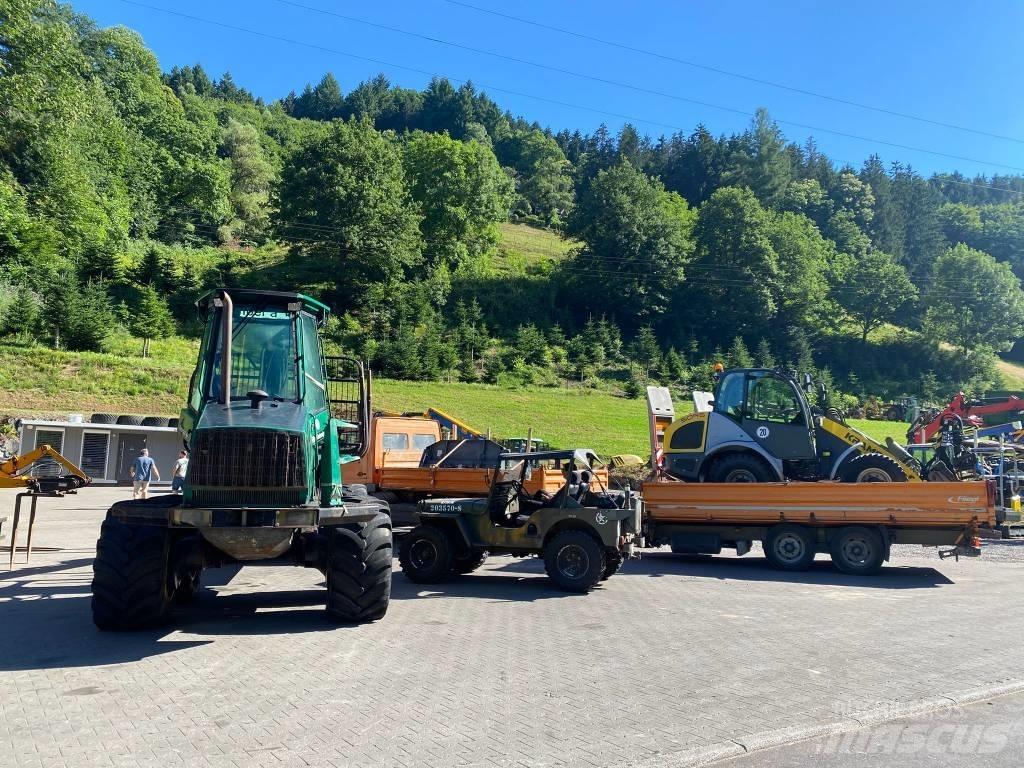 John Deere 1110 Tomruk yükleyici traktörler
