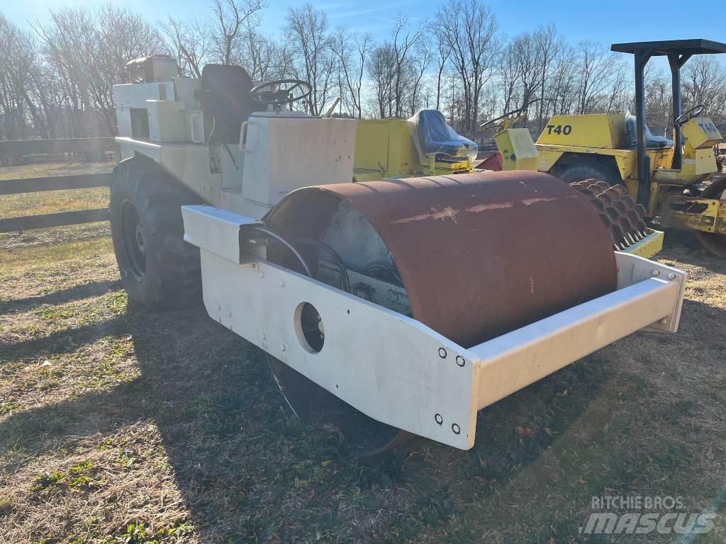 Tampo RS-16 Çift tamburlu silindirler