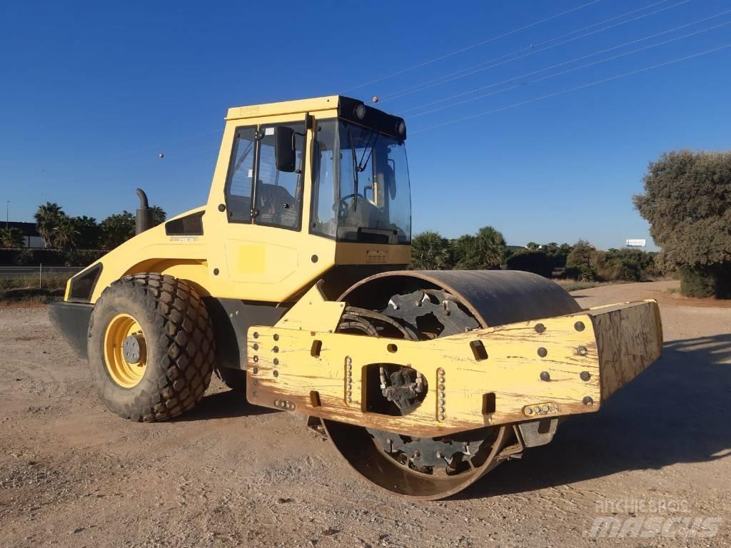 Bomag BW 216 D-4 Zemin sıkıştırma makineleri