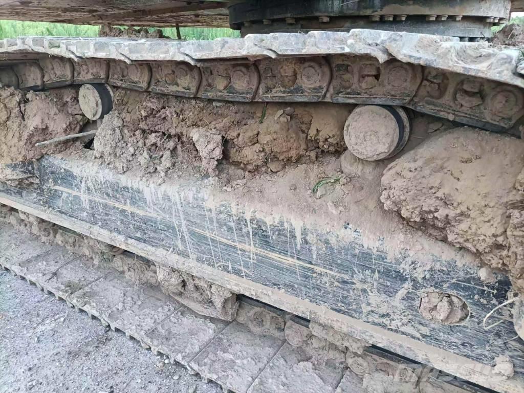 CAT 323GX Amfibi Ekskavatörler