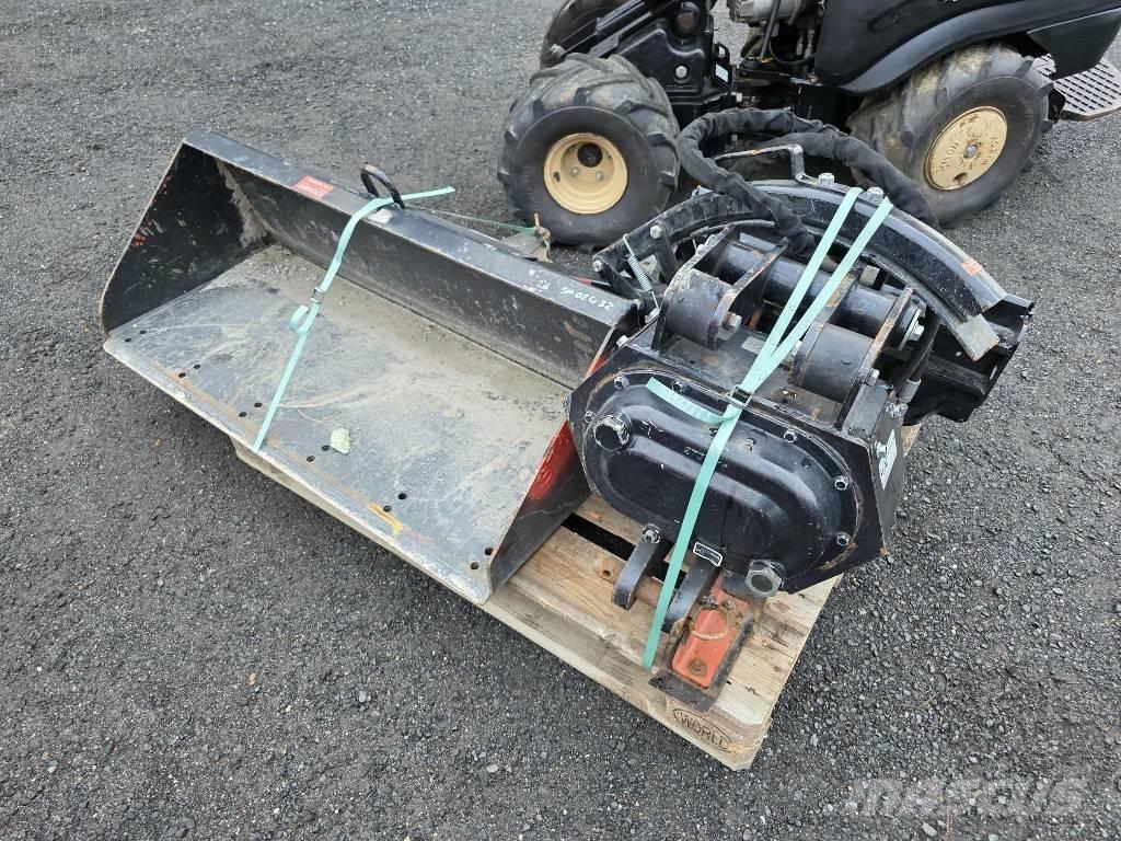 Ditch Witch R300 Kanal kazma makinasi