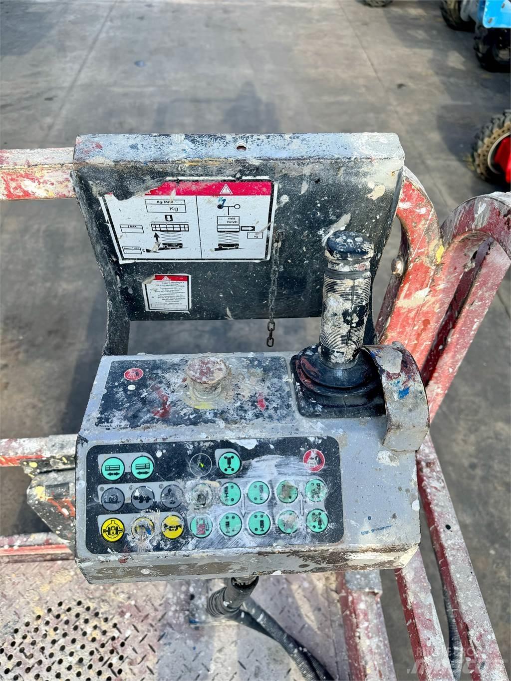 Haulotte C12DX Makasli platformlar