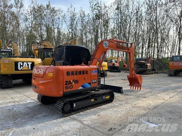 Hitachi ZX60 Paletli ekskavatörler