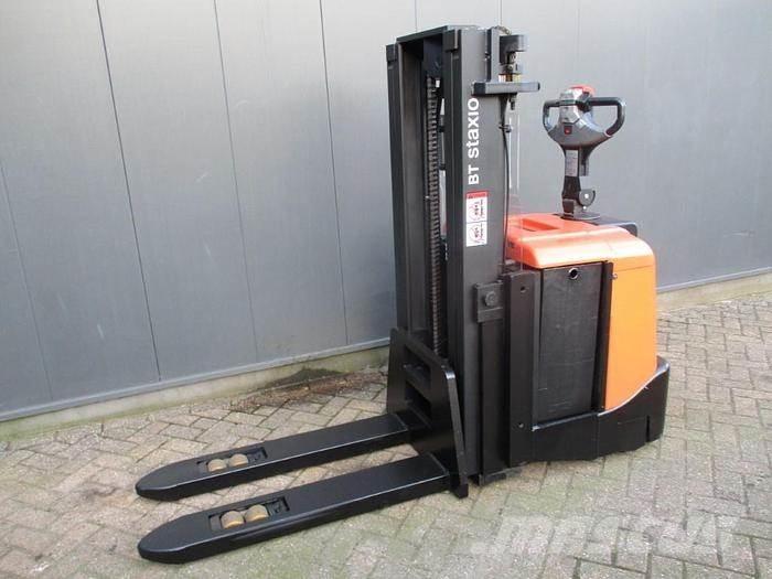 BT SPE 160L Yaya kumandali istif makinasi