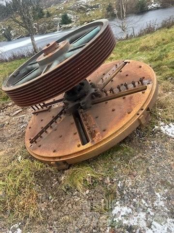 Morbark 30RXL Ağaç öğütücüler