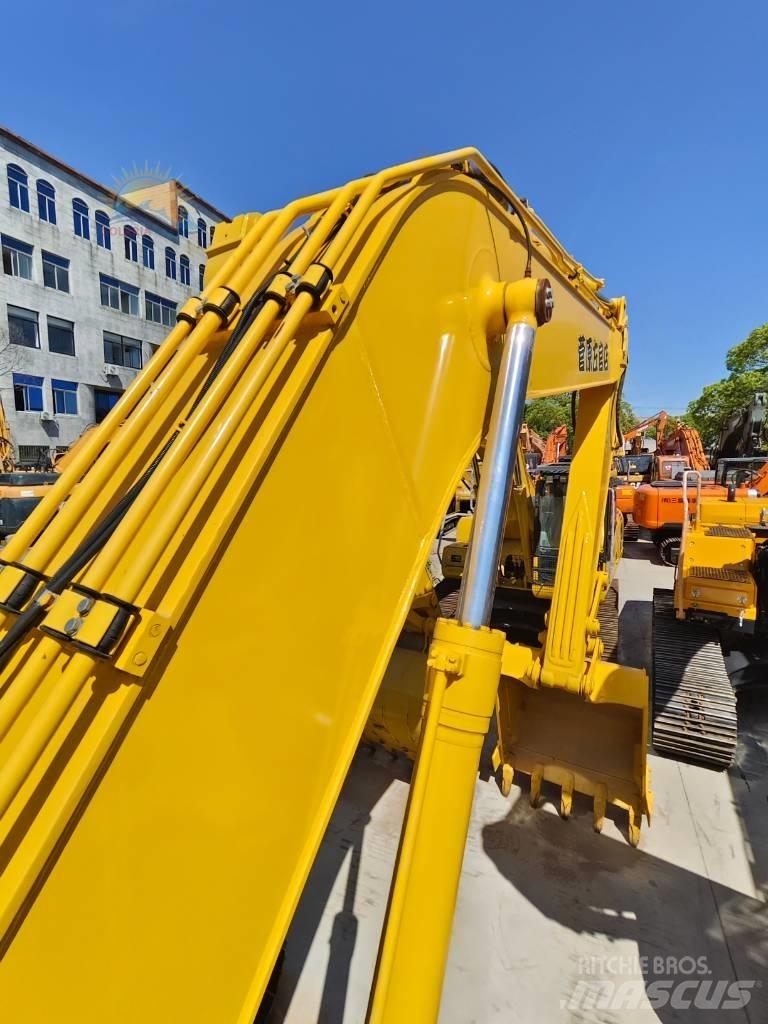 Komatsu PC 220-8 Paletli ekskavatörler