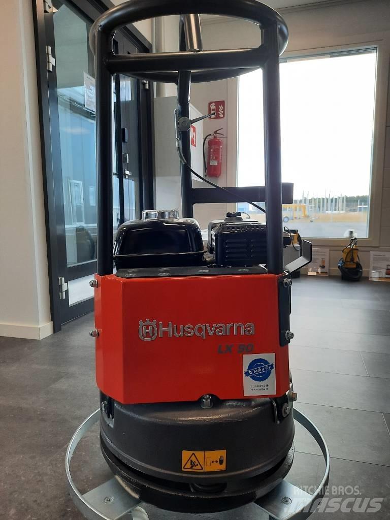 Husqvarna LX90 Kompaktörler