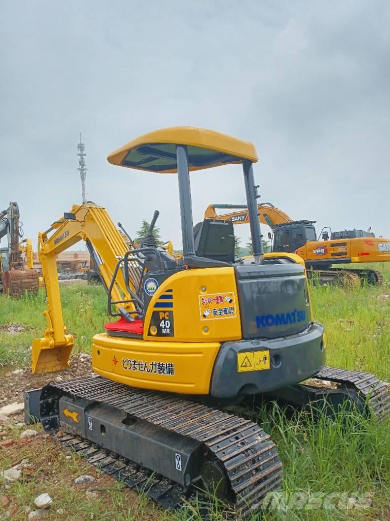 Komatsu PC 40 Paletli ekskavatörler