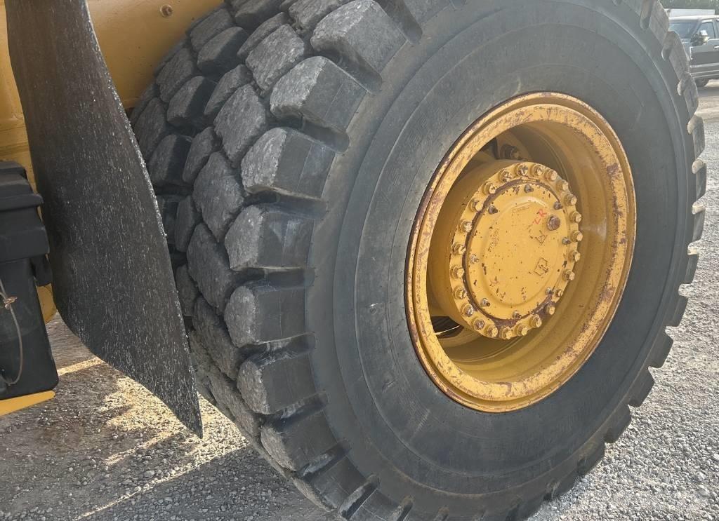 CAT 770 G Belden kirma kaya kamyonu