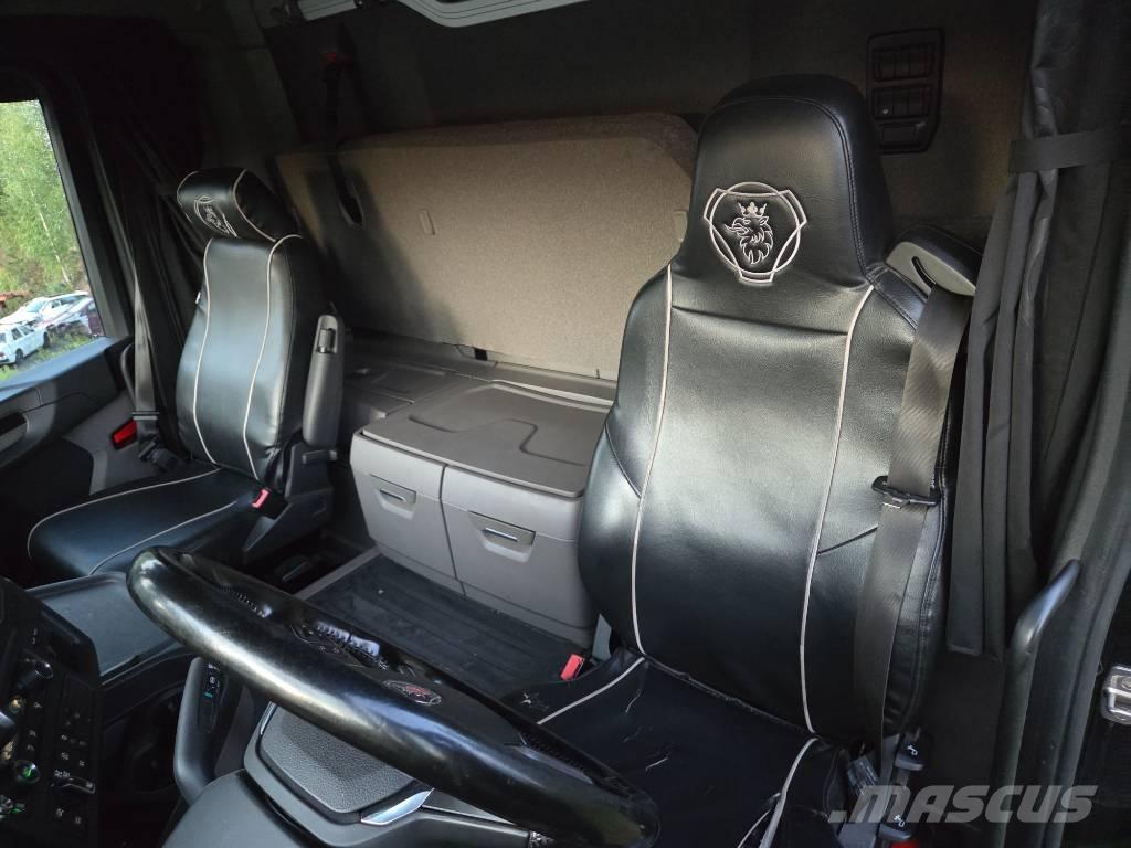 Scania R 450 Orman makinesi taşıma kamyonları