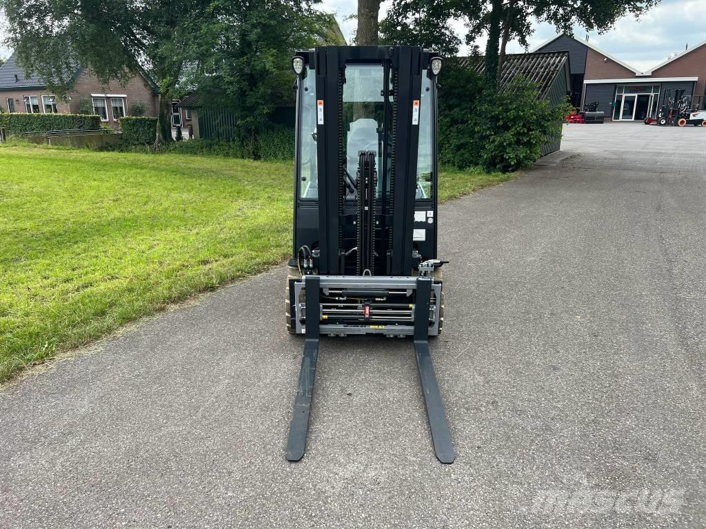 Bobcat B 25 X-7 Plus Elektrikli forkliftler