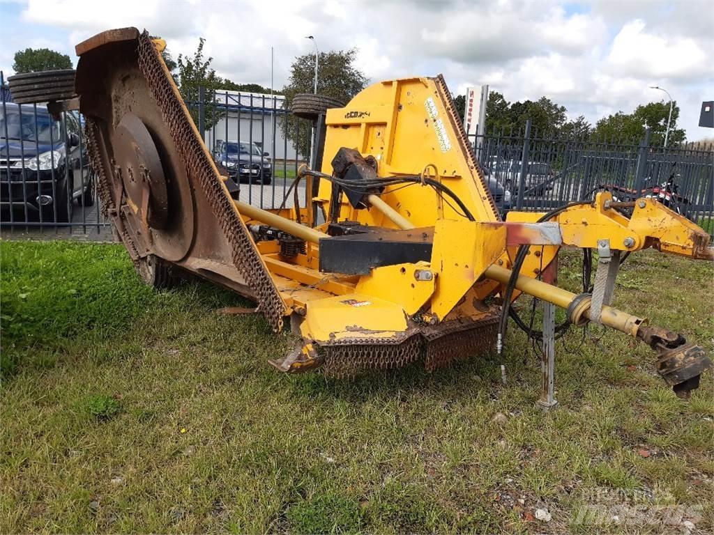 McConnel SR 15 Diger yem biçme makinalari
