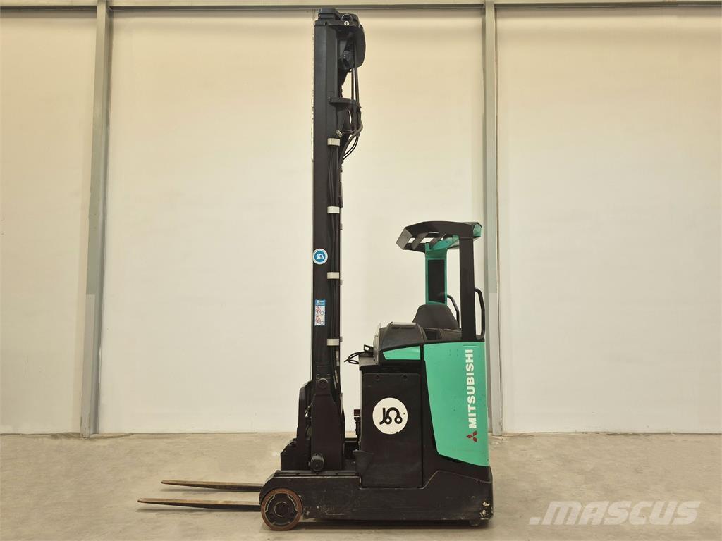 Mitsubishi RB16NH Reach truck - depo içi istif araçları