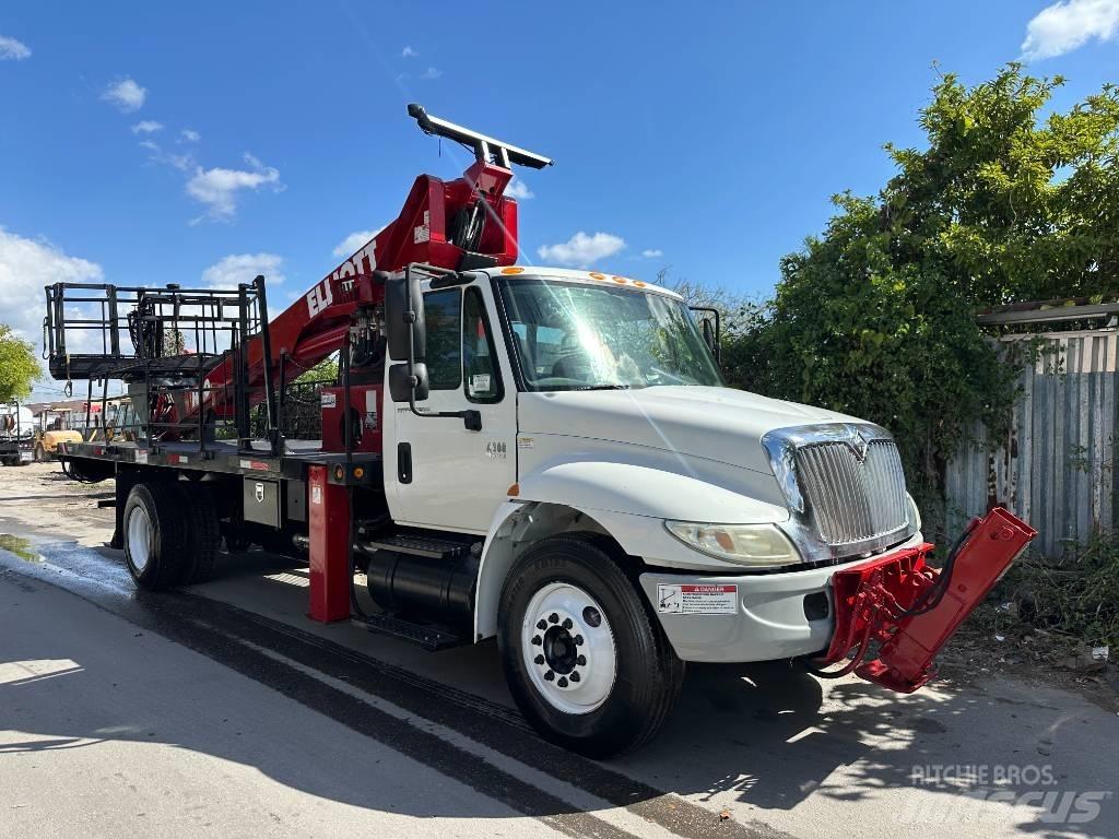 International 4300 Flatbed kamyonlar