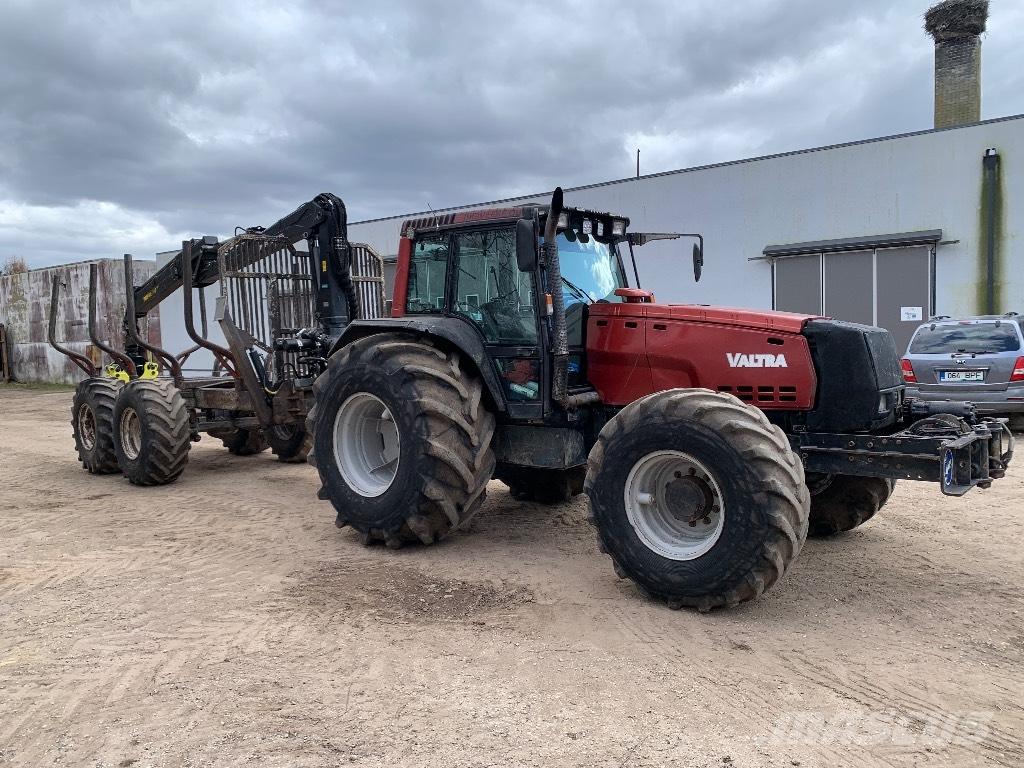 Valtra 8950 Orman traktörleri