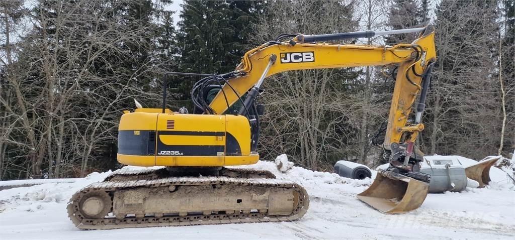 JCB JZ 235 LC Paletli ekskavatörler