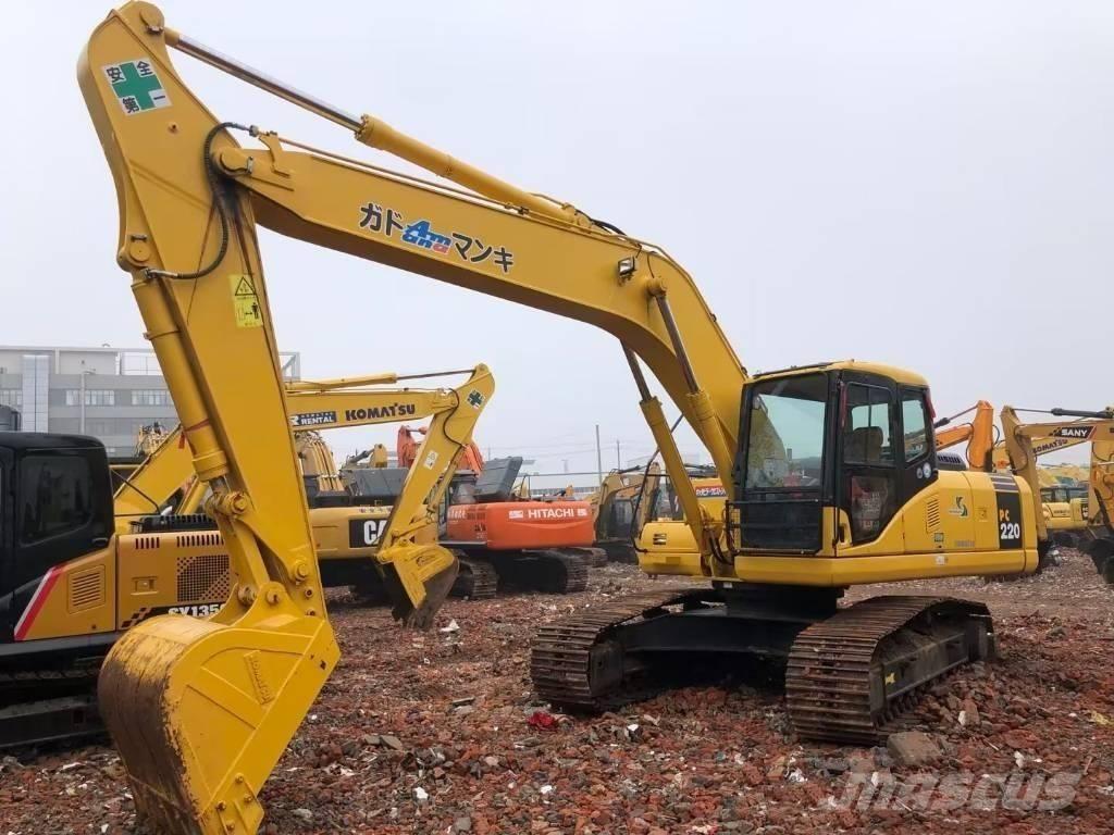 Komatsu PC 220-7 Paletli ekskavatörler