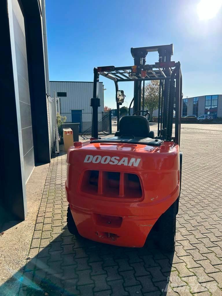 Doosan D50C-5 Dizel forkliftler