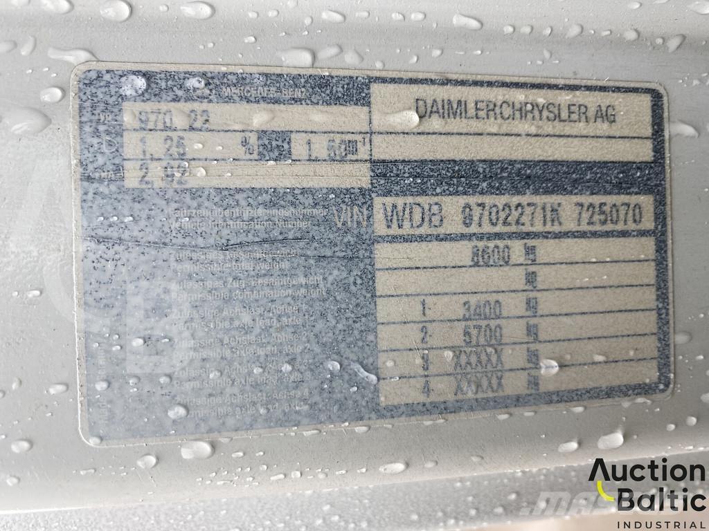 Mercedes-Benz 815 Flatbed kamyonlar