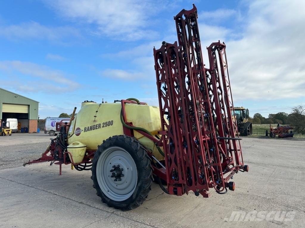 Hardi Ranger 2500 Çekilir pülverizatörler