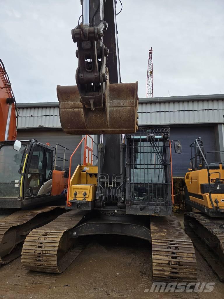 Volvo EC220EL Paletli ekskavatörler