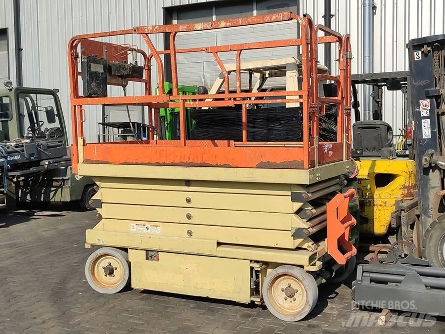 JLG 2646 E 2 Makasli platformlar